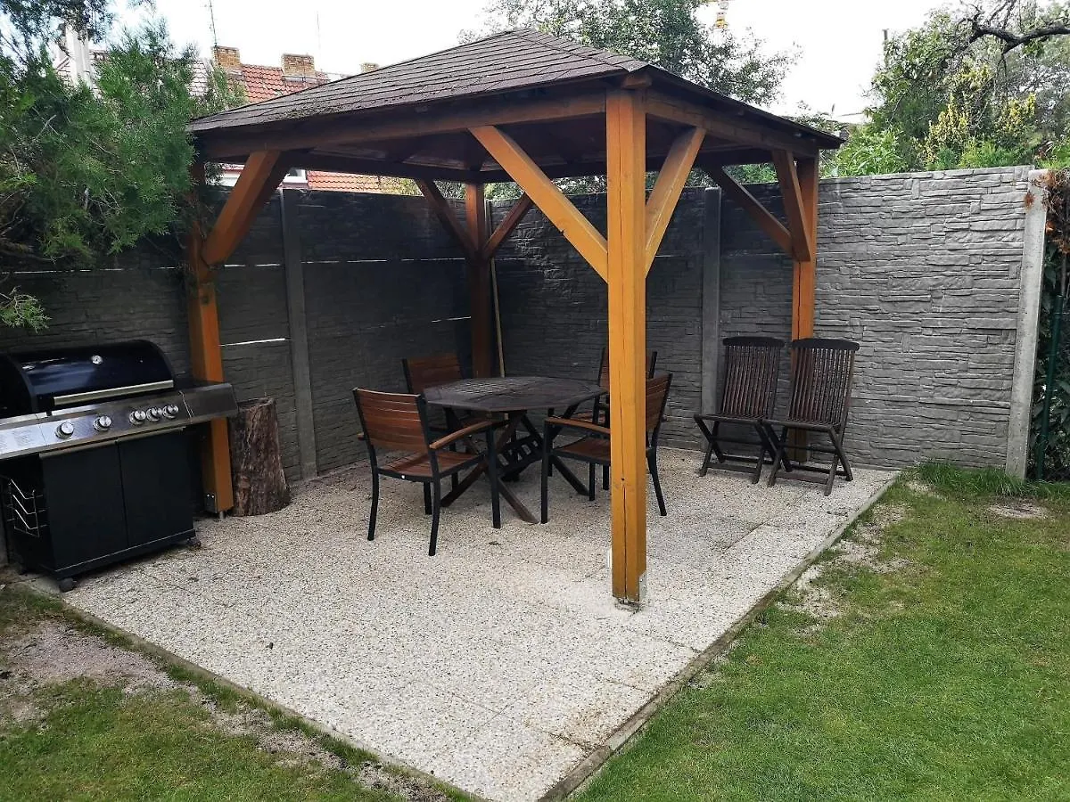 Apartment Hanspaulka Garden Praag