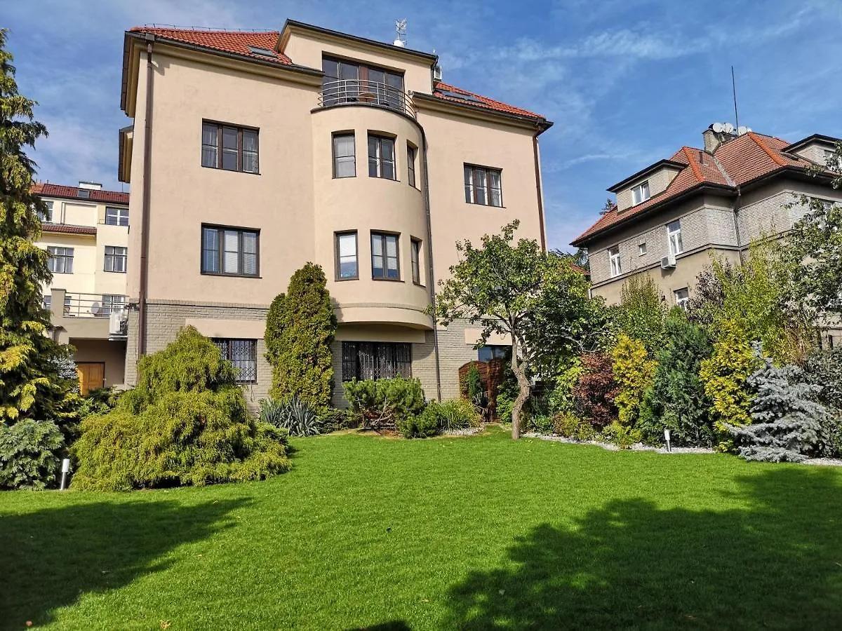 Apartment Hanspaulka Garden Prag Çek Cumhuriyeti